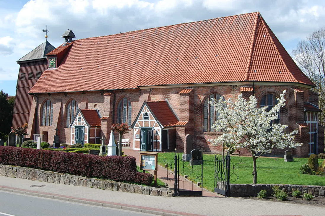 Altländer Kirche in Mittelnkirchen